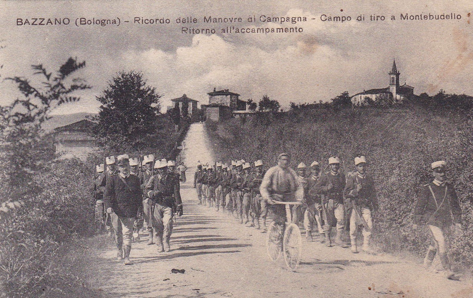 Grande Guerra a Valsamoggia: Cartolina che mostra un momento delle esercitazioni militari nella zona di Bazzano. Foto famiglia Contri