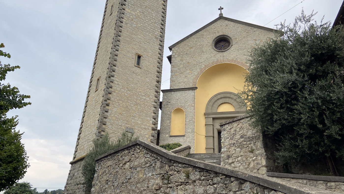 La chiesa di Monteorsello, il luogo di una delle storie che emergeranno durante il trekking