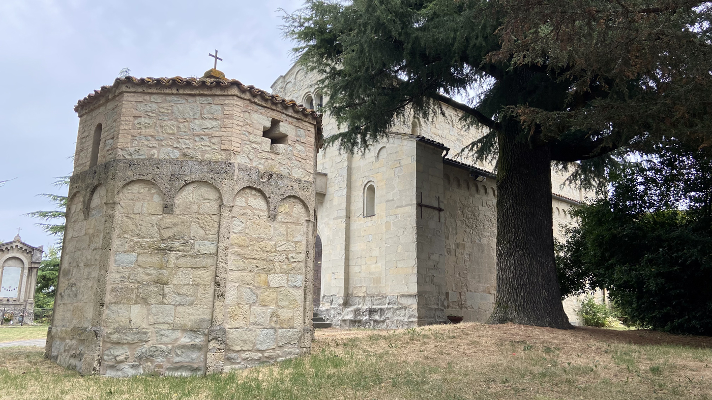 Trekking storico nel Parco dei Sassi di Rocca Malatina: il battistero e la Pieve di Trebbio