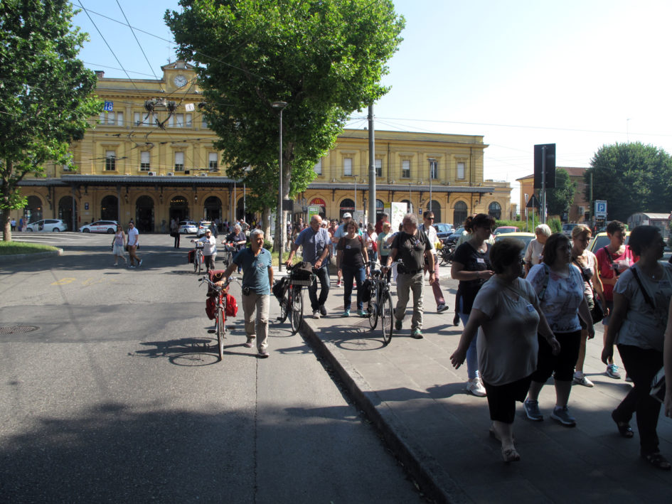 La storia di Modena raccontata durante la camminata del 2 giugno