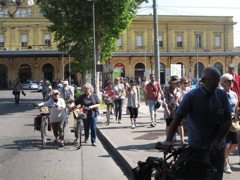 La storia di Modena raccontata durante la camminata del 2 giugno