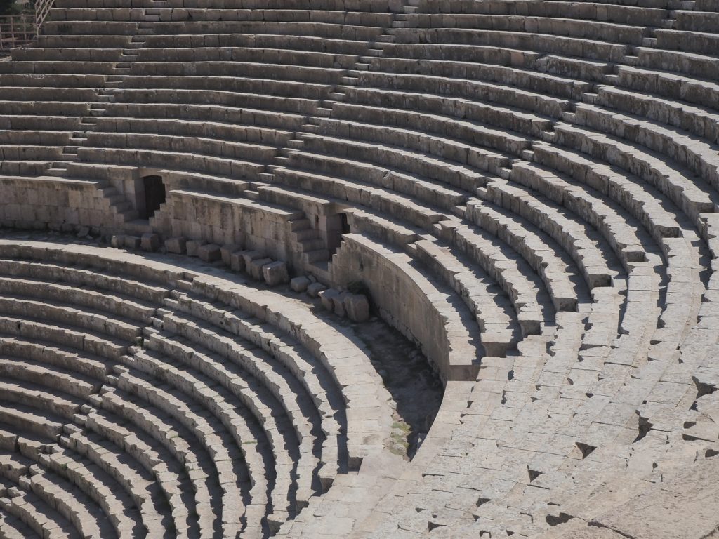 Tempo di guerra. La potenza narrativa del teatro.