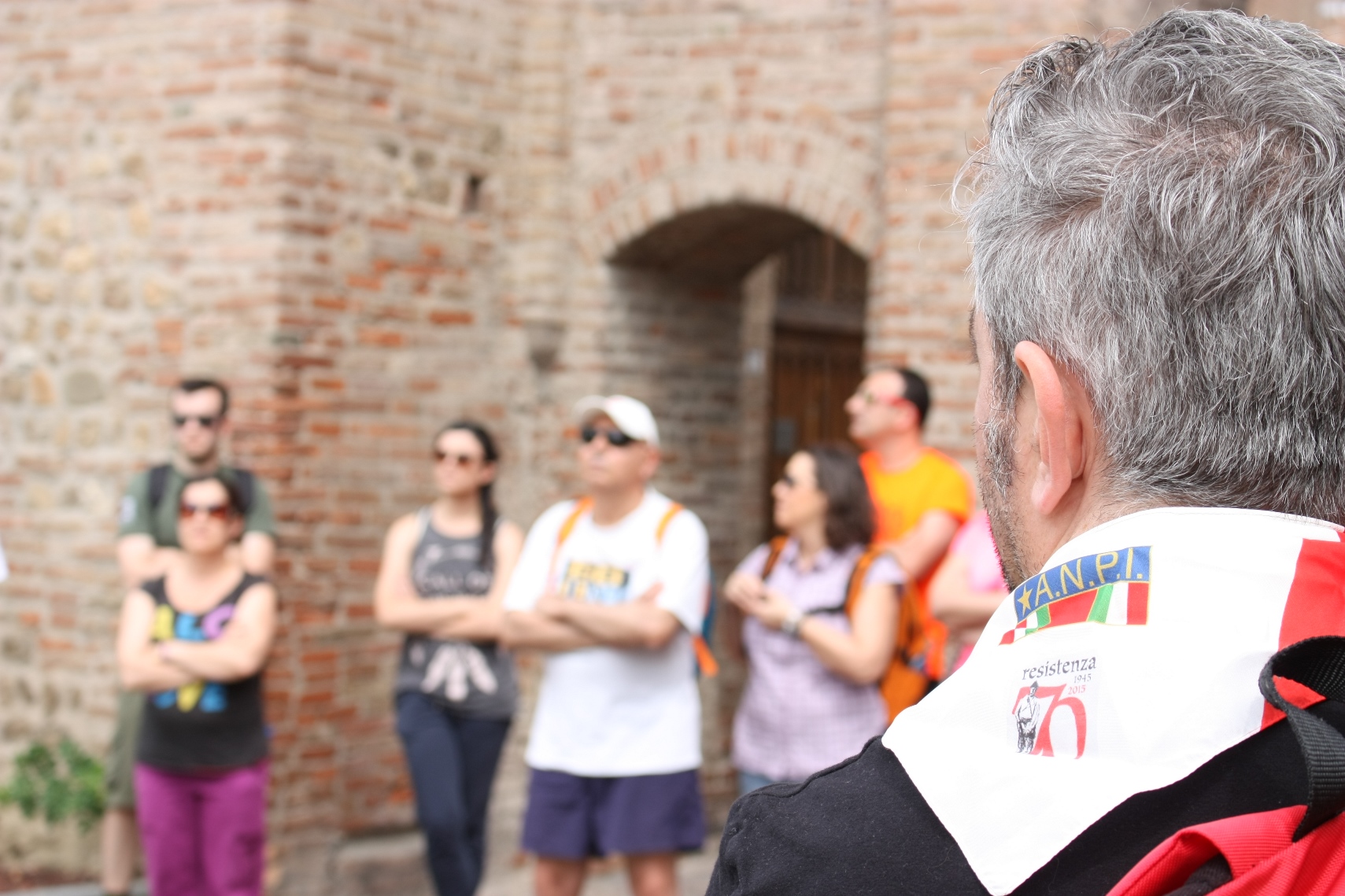 storia di Spilamberto: Un momento del trekking storico Sentieri di memoria, correnti di Resistenza, organizzato da Unione Resiste nel giugno 2016