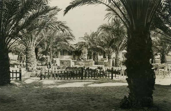 Scatto fotografico di un modenese impegnato in Libia. Archivio storico del Gruppo Mezaluna - Mario Menabue, fondo Massimo Bazzani. Storia della Libia