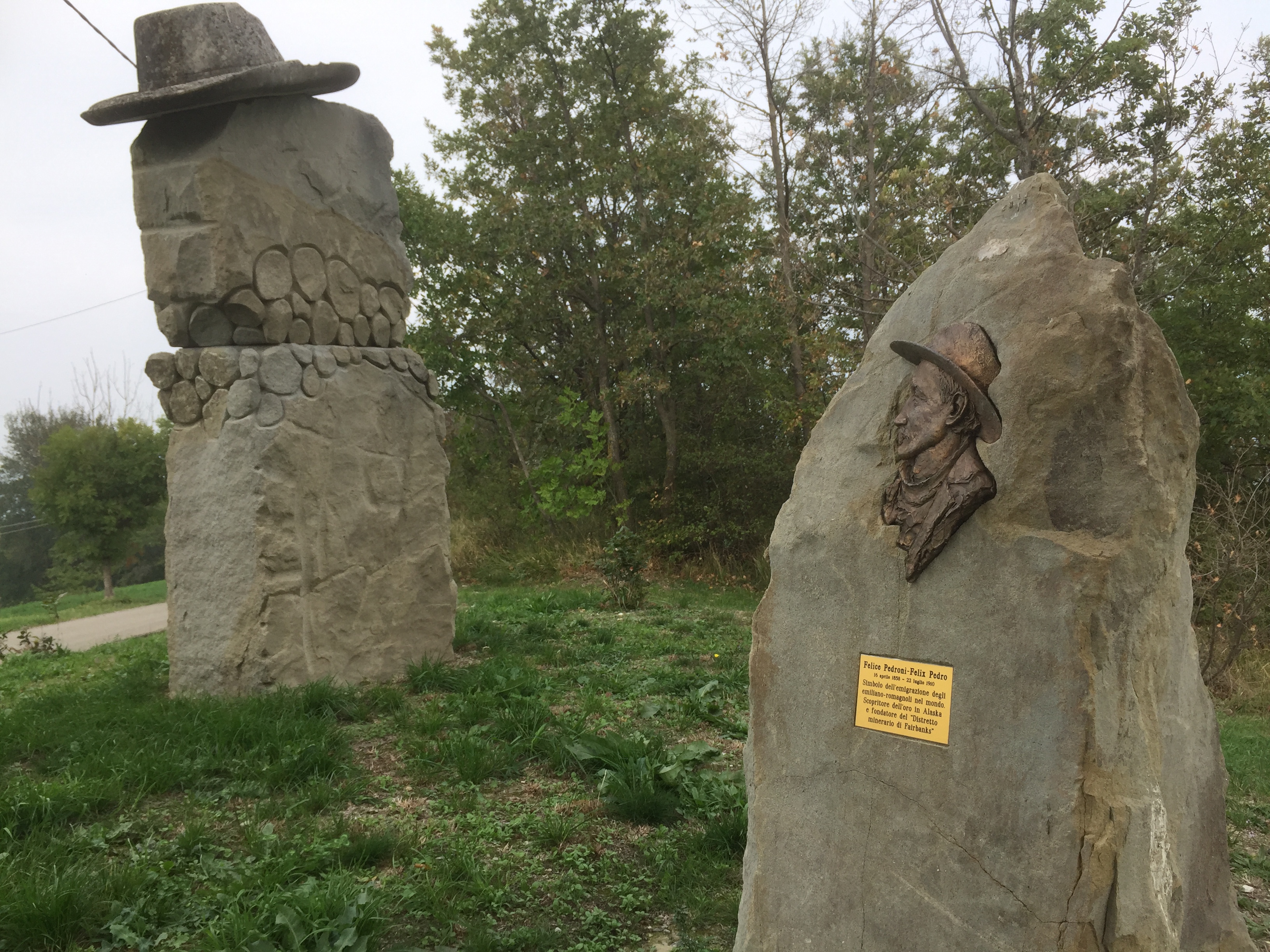 Fanano emigrazione e Linea Gotica. Monumento a Felice Pedroni in località Trignano di Fanano.