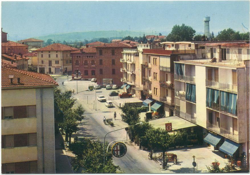 Castelnuovo Rangone John Lennon. Veduta di Castelnuovo Rangone agli albori dell'espansione demografica