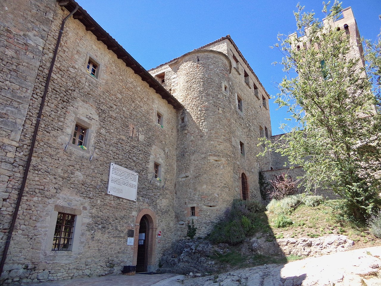 Resistenza nel Frignano: Un dettaglio del castello di Montecuccolo. Foto di Mgmar79 via Wikimedia commons