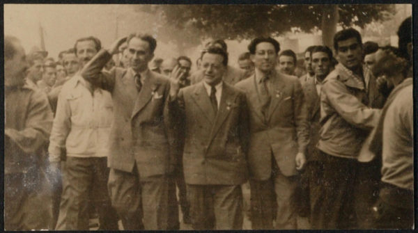 Foto dal fondo Tonini - Biblioteca civica d'arte Luigi Poletti (Modena) - dalla Resistenza alla Repubblica