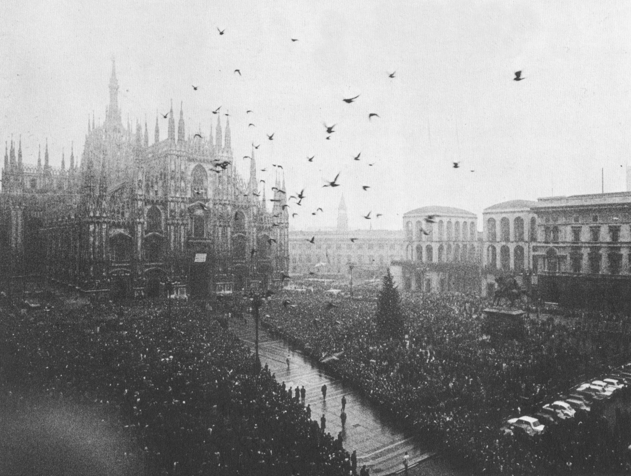 Strategia della tensione - funerali vittime piazza fontana