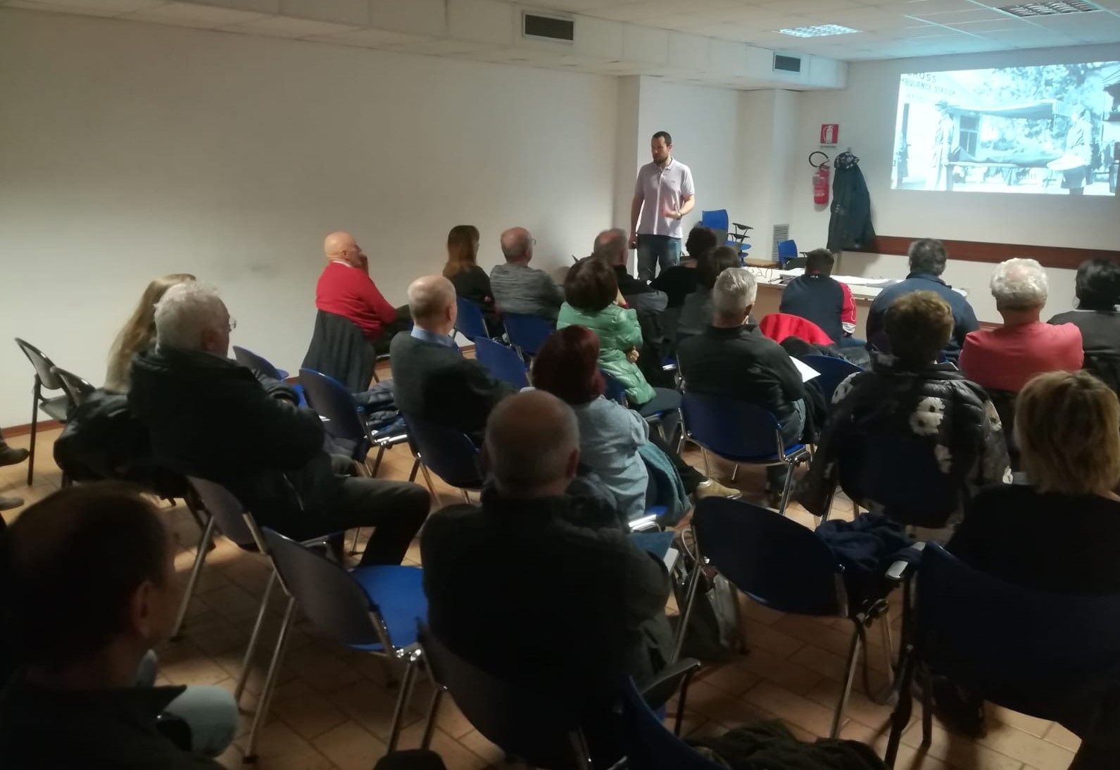 Una lezione del corso Le radici storiche del presente nel Quartiere Madonnina