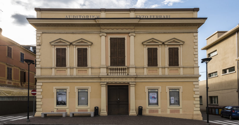 La ex Casa del fascio, oggi Auditorium Enzo Ferrari di Maranello