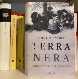 Libri sugli ebrei: Terra nera