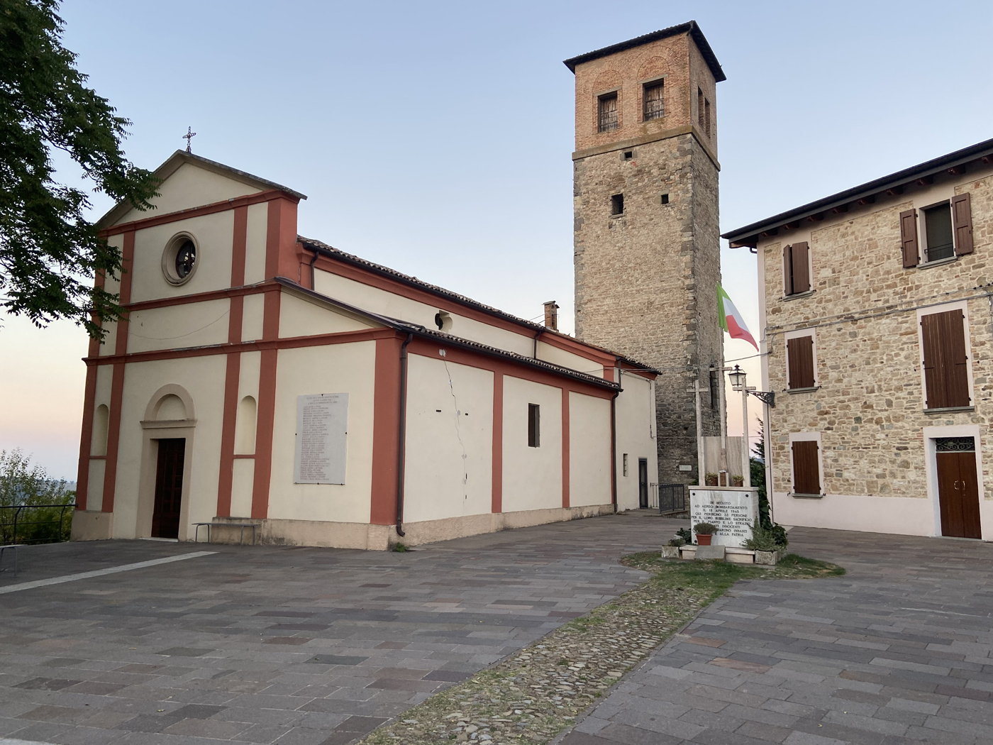 La piazza di Festà