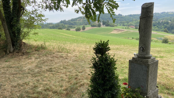 Uno dei luoghi toccati dal percorso del trekking storico nel Parco dei Sassi di Rocca Malatina