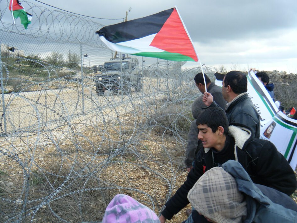 Manifestazione di protesta nell'anno 2012 a Beit Ummar, piccola città a una decina di chilometri da Hebron, nella Cisgiordania occupata